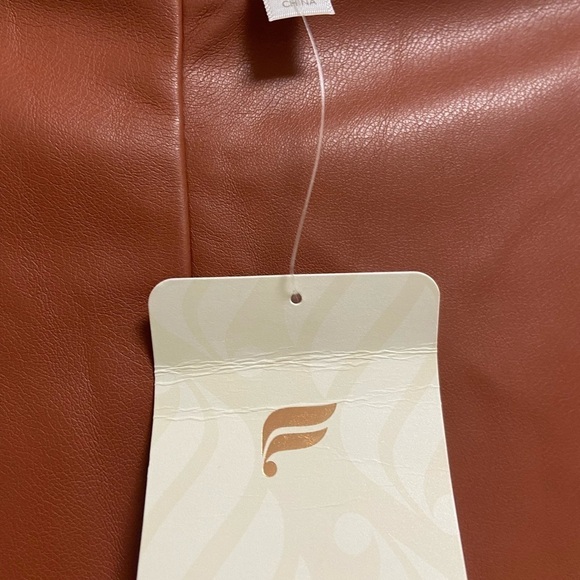 Fabletics vegan leggings rust colored ladies size small - Picture 7 of 10